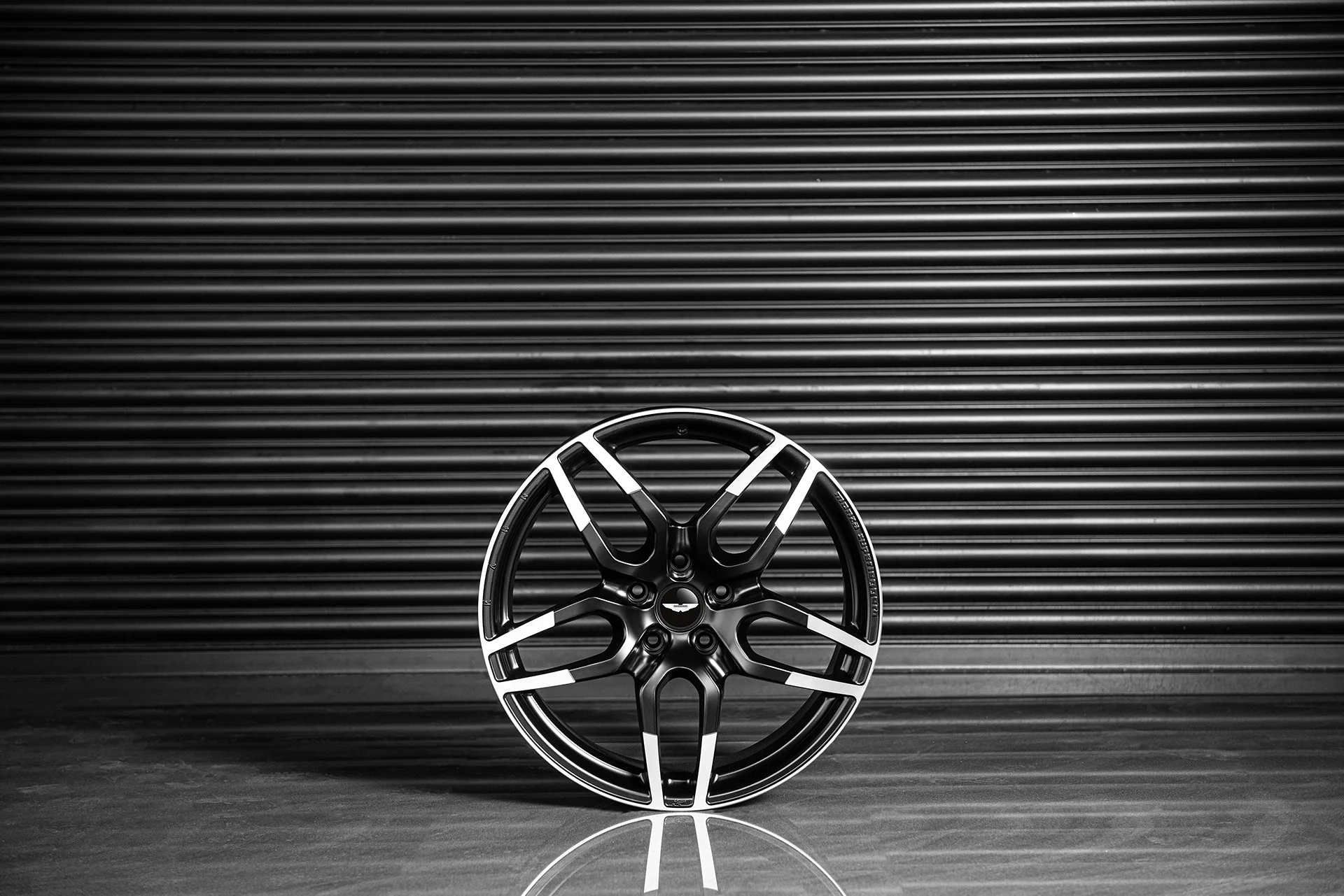 Aston Martin Vanquish (2012-2018) Superleggera Light Alloy Wheels - Image 8