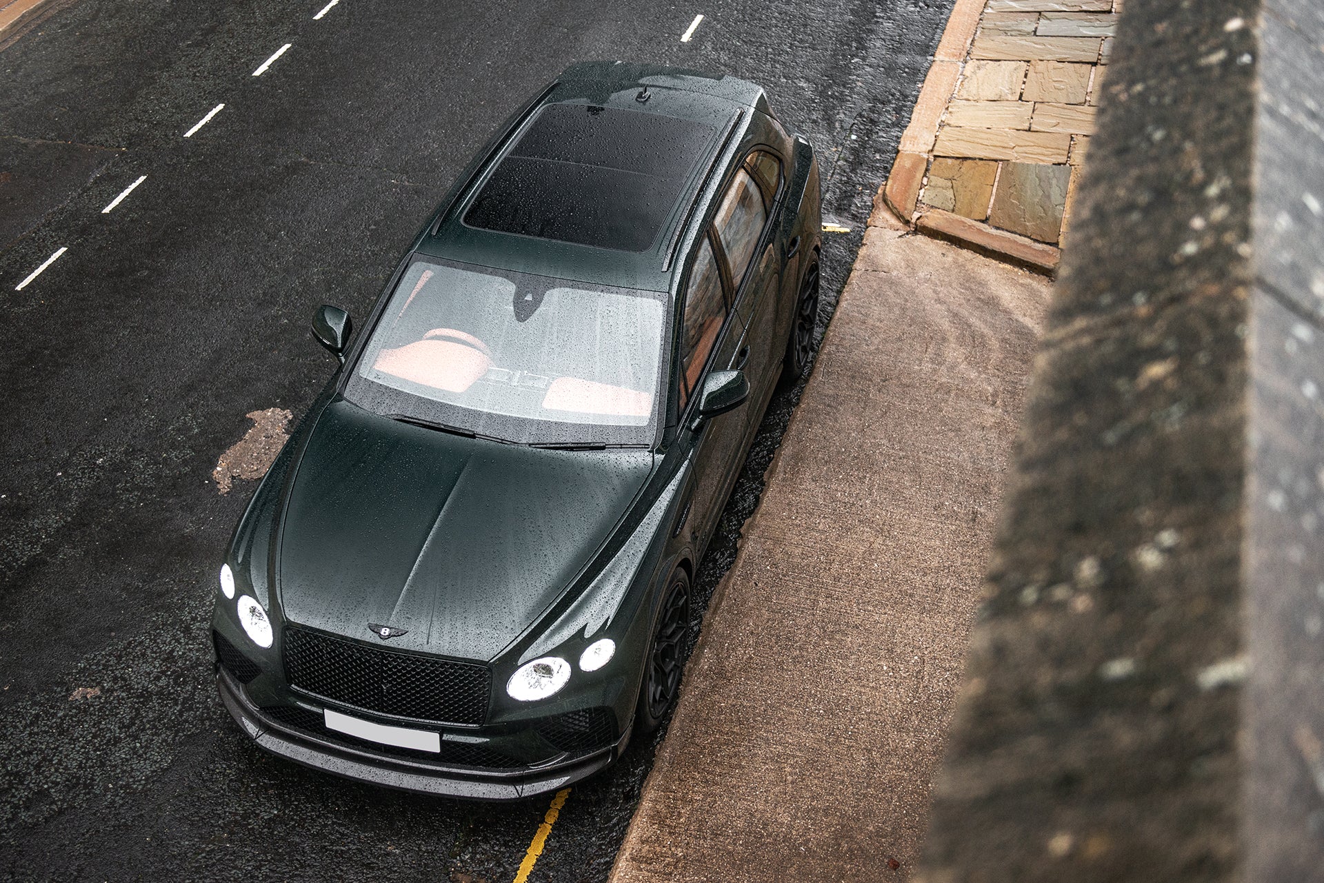 Bentley Bentayga (2020 Onwards) Exposed Carbon Body Kit For Sleek Performance - Image 17