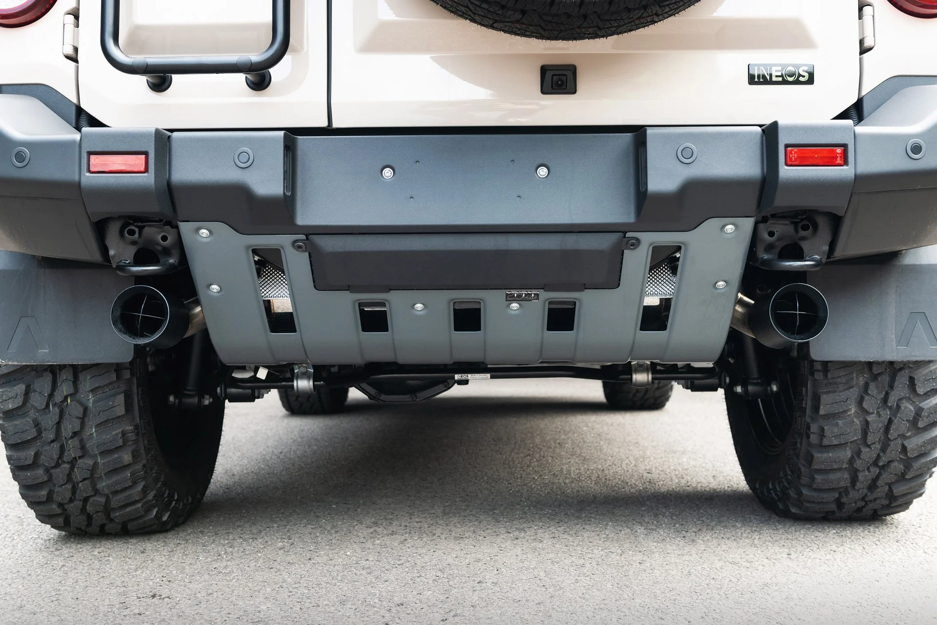 INEOS Grenadier (2023 Onwards) Black Crosshair Exhaust System - Petrol - Image 14