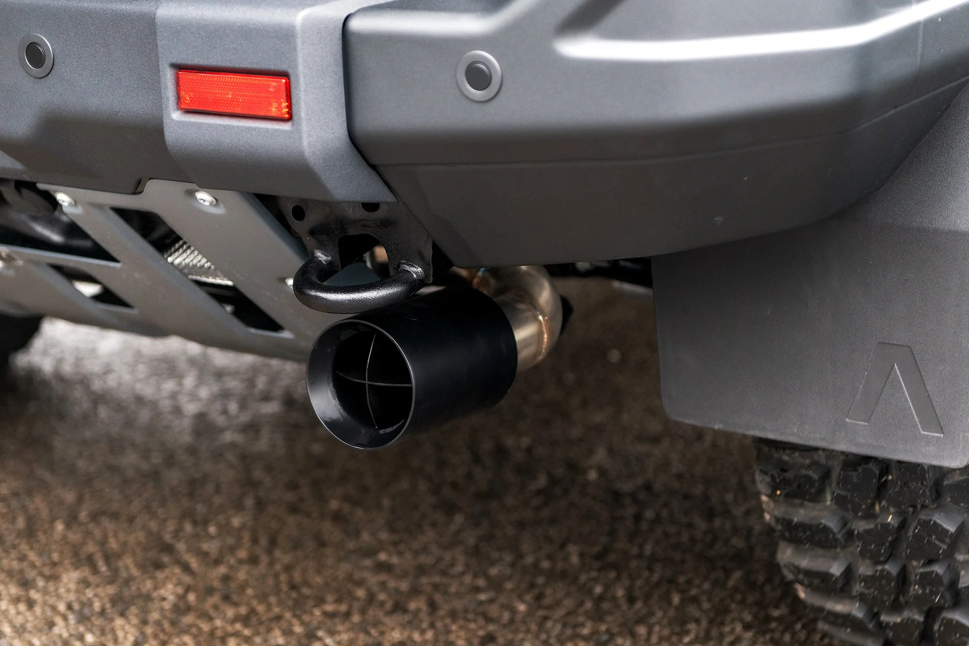 INEOS Grenadier (2023 Onwards) Black Crosshair Exhaust System - Petrol - Image 5