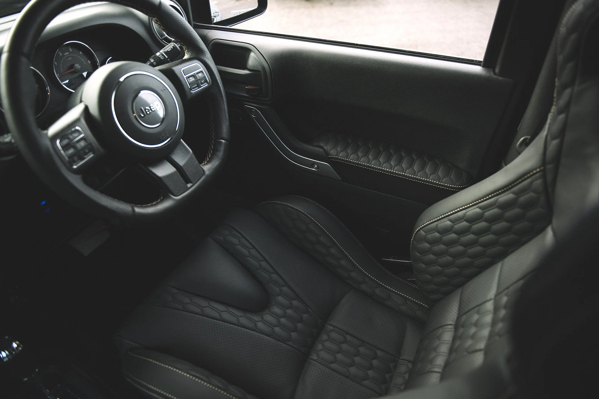 Jeep Wrangler JK 2 Door (2013-2018) Sport Leather Interior - Image 13