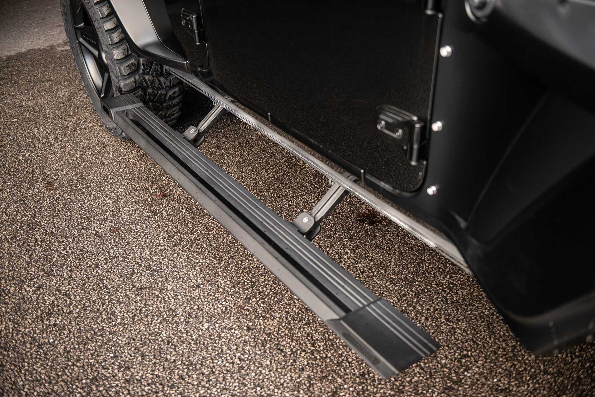 Jeep Wrangler JL (2018 Onwards) 4 Door Electric Side Steps with lights (running boards) - Image 14