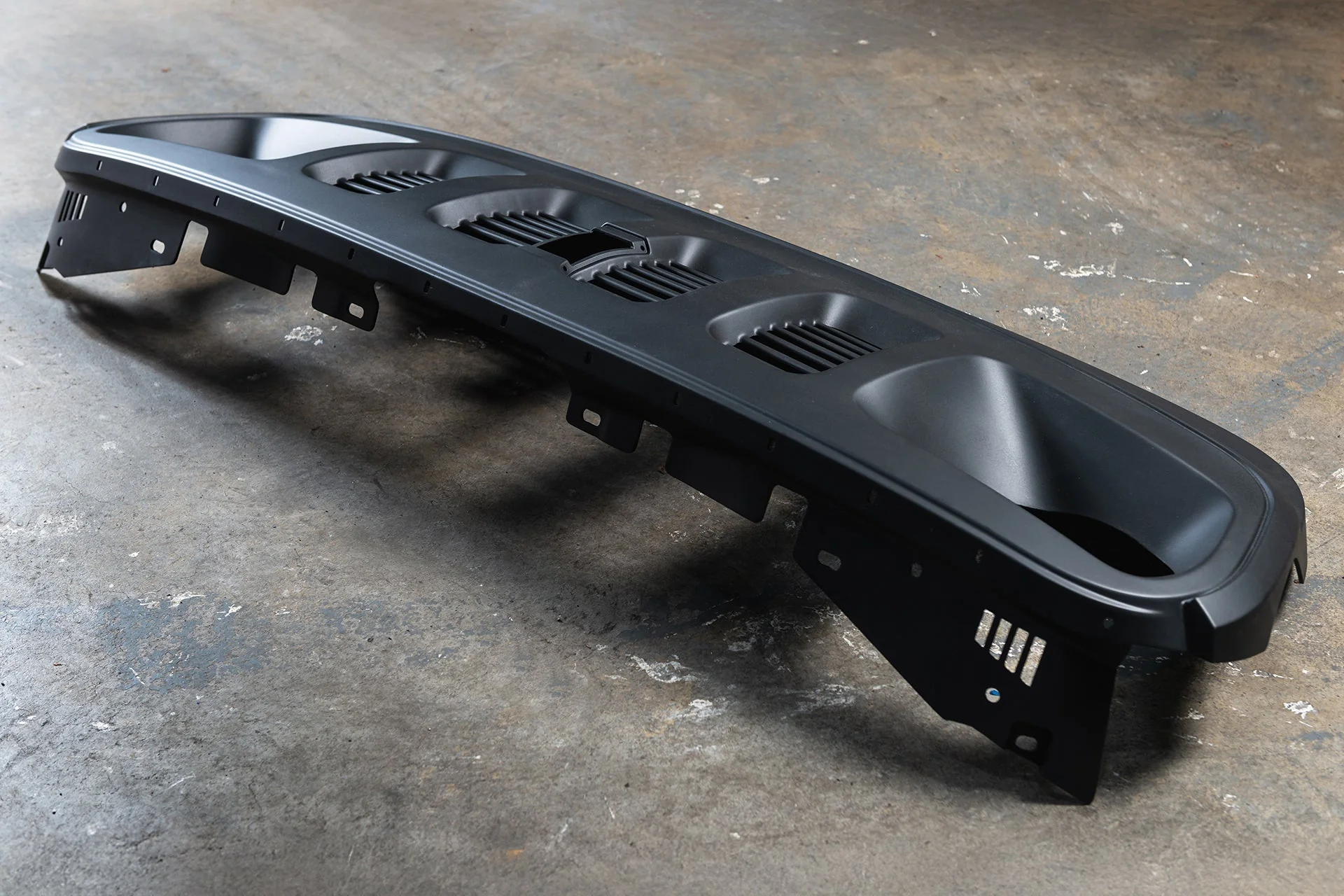JEEP WRANGLER JL (2018 Onwards) SLIMLINE 4 SLOT FRONT GRILLE - Image 38