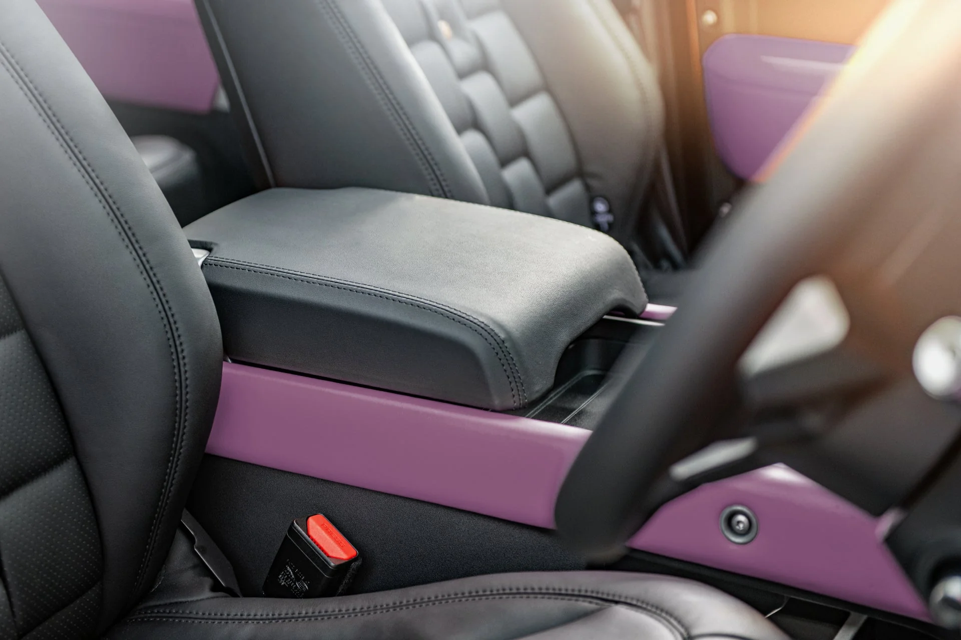 Land Rover Defender 110 (2020 Onwards) Environment 3: Middle and Lower Volcanic Pink Interior - Image 2