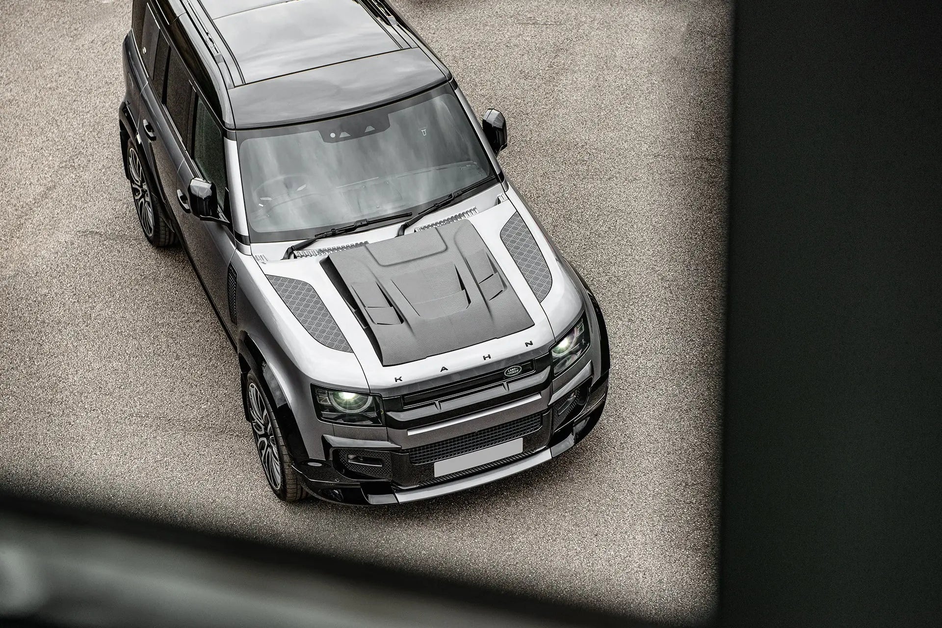 Land Rover Defender (2020 Onwards) Exposed Carbon Bonnet Vent - Image 3