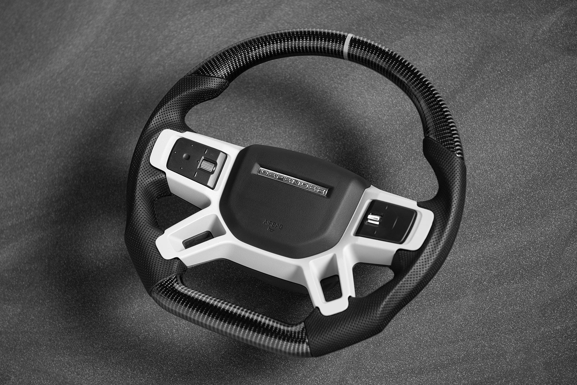 Land Rover Defender (2020 Onwards) Carbon Steering Wheel - Image 3