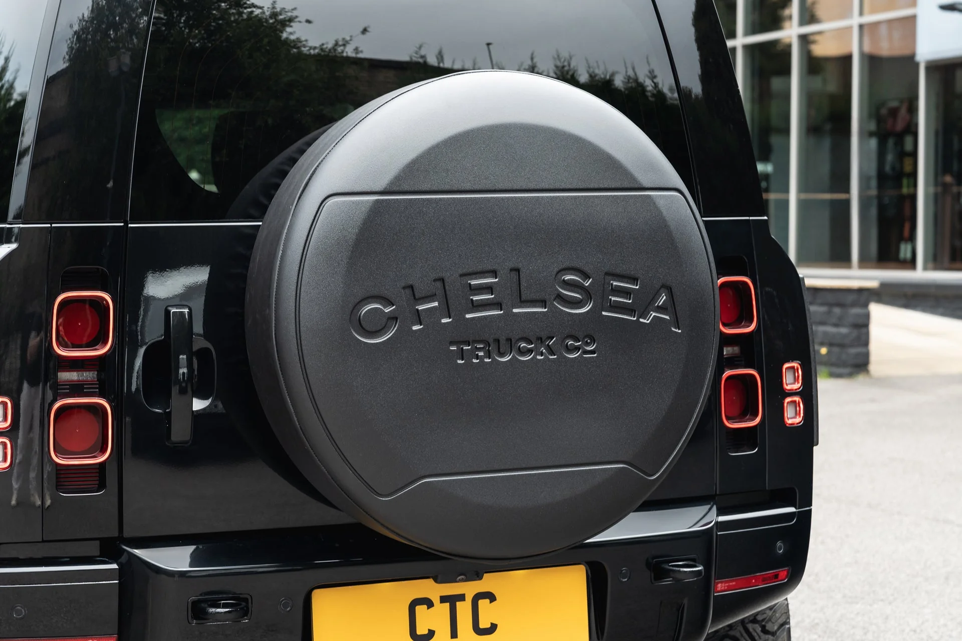 Land Rover Defender (2020 Onwards) Chelsea Truck Company Expedition Hard Spare Wheel Cover - Image 8