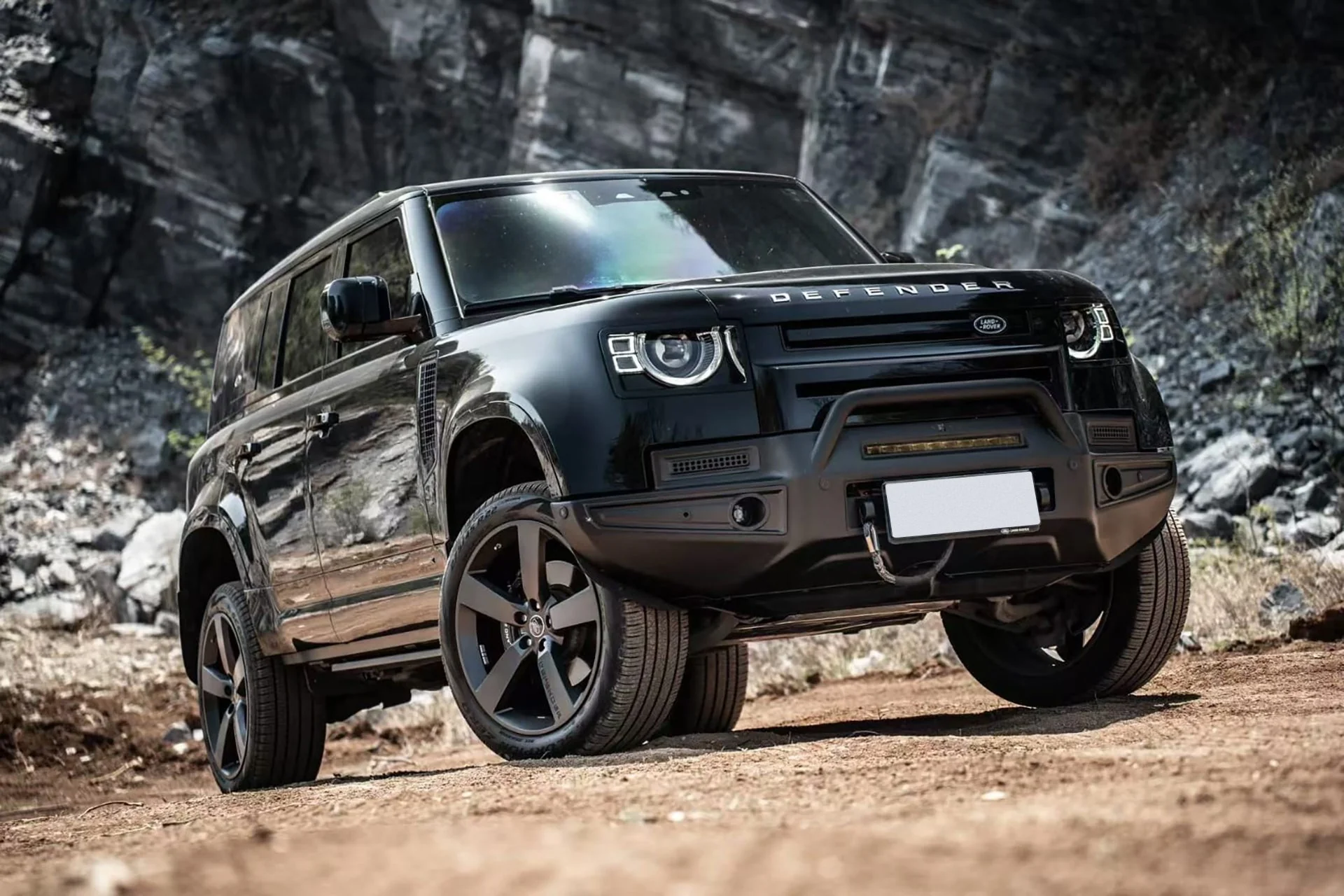 Land Rover Defender (2020 Onwards) Expedition Front Bumper with Intergrated A Bar - Image 19