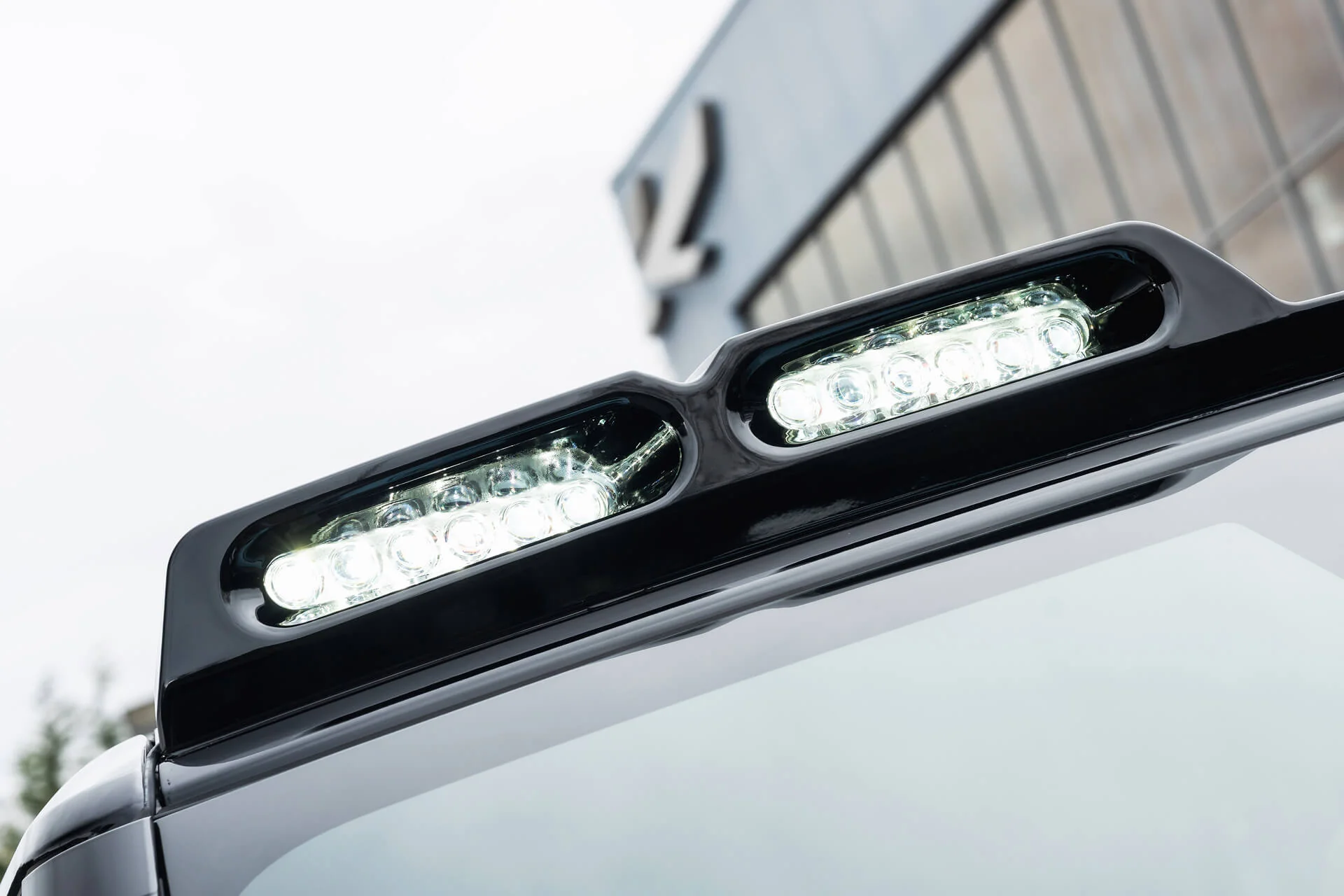 Land Rover Defender (2020 Onwards) Quad Roof Shield with LED Lights - Image 19