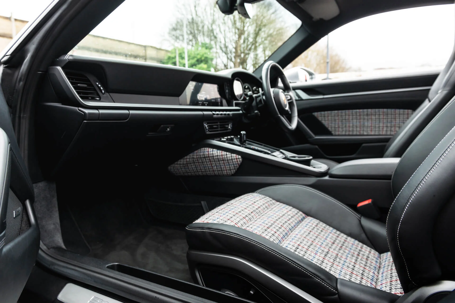 Heritage Remastered Leather with Cloth Interior Suitable for PORSCHE 911/992 (2019 Onwards) - Image 25