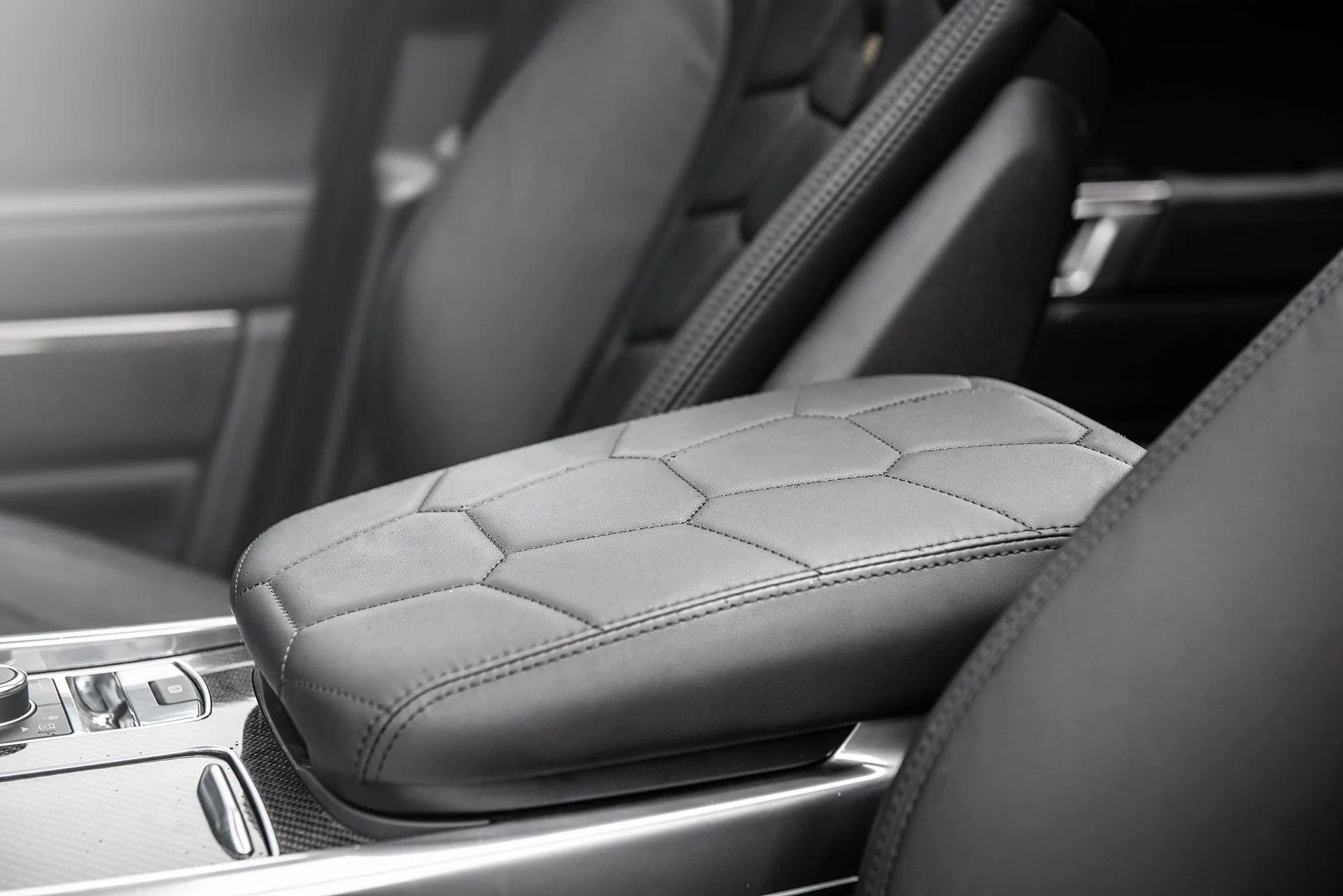 Range Rover Sport SVR (2015-2018) Leather Interior - Image 20
