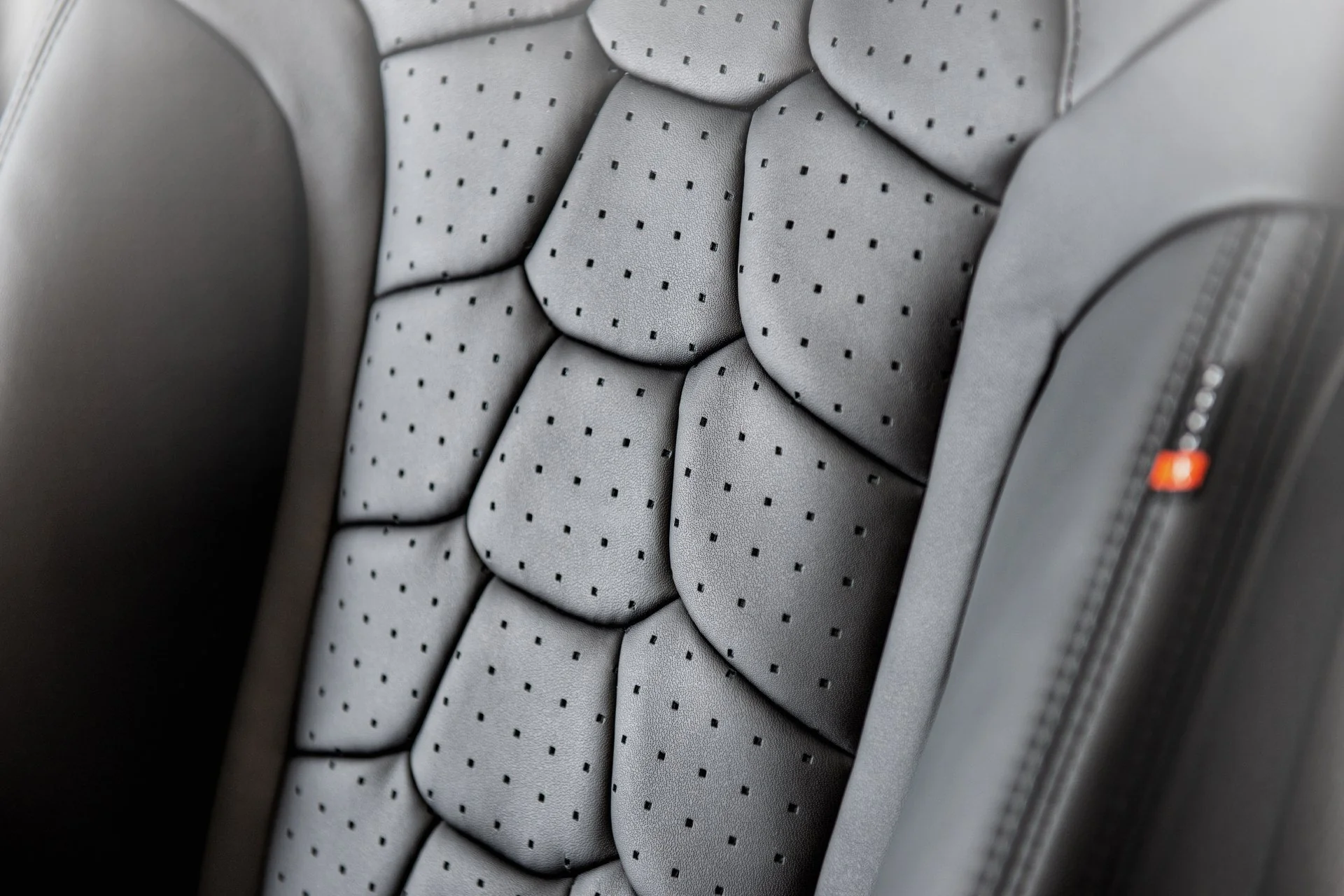 Range Rover Sport SVR (2015-2018) Leather Interior - Image 7