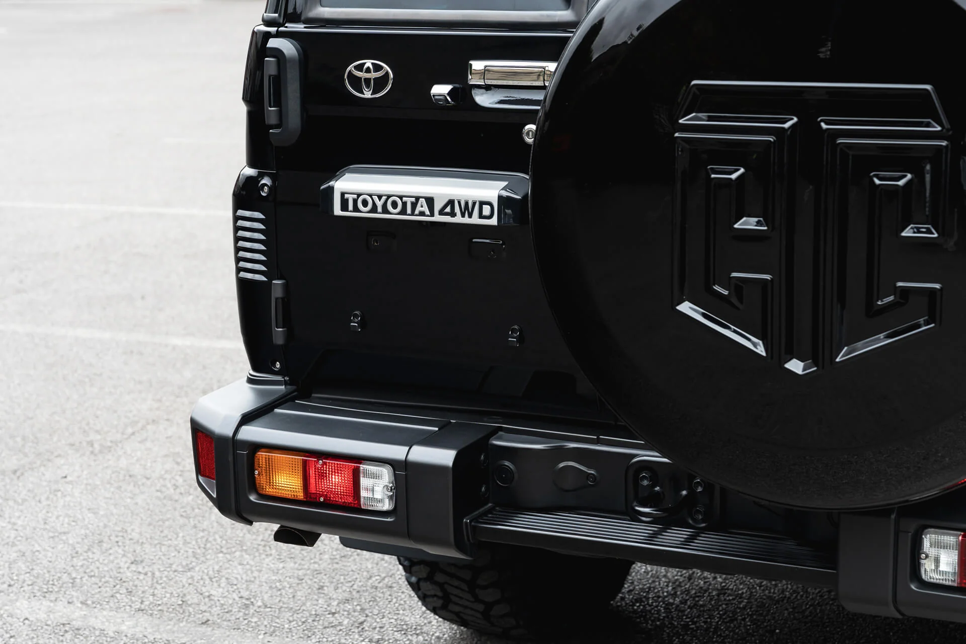 Toyota Land Cruiser 70 (2023 Onwards) CTC Crest Hard Spare Wheel Cover - Image 11