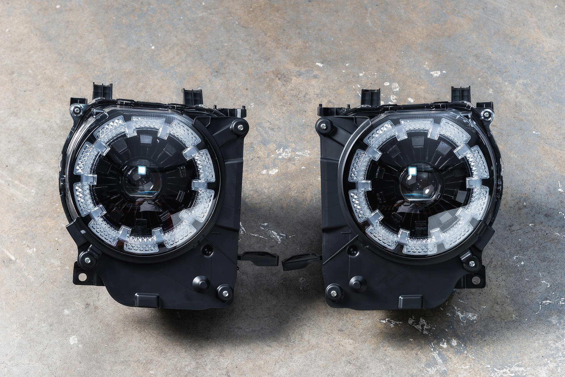 Toyota Land Cruiser 70 (2023 Onwards) LED Facelift Headlights with DRL's - Image 8